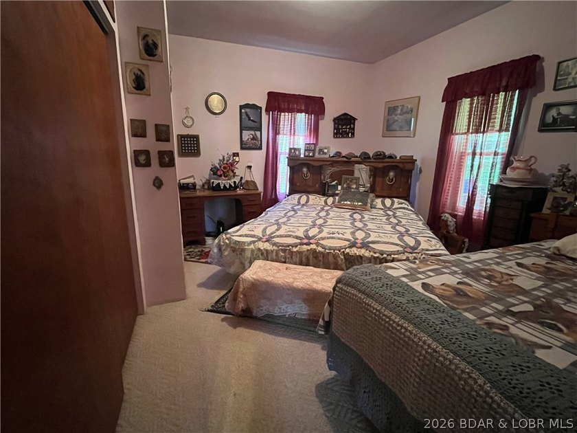 Live the best of both worlds-peaceful country living just - photo 21