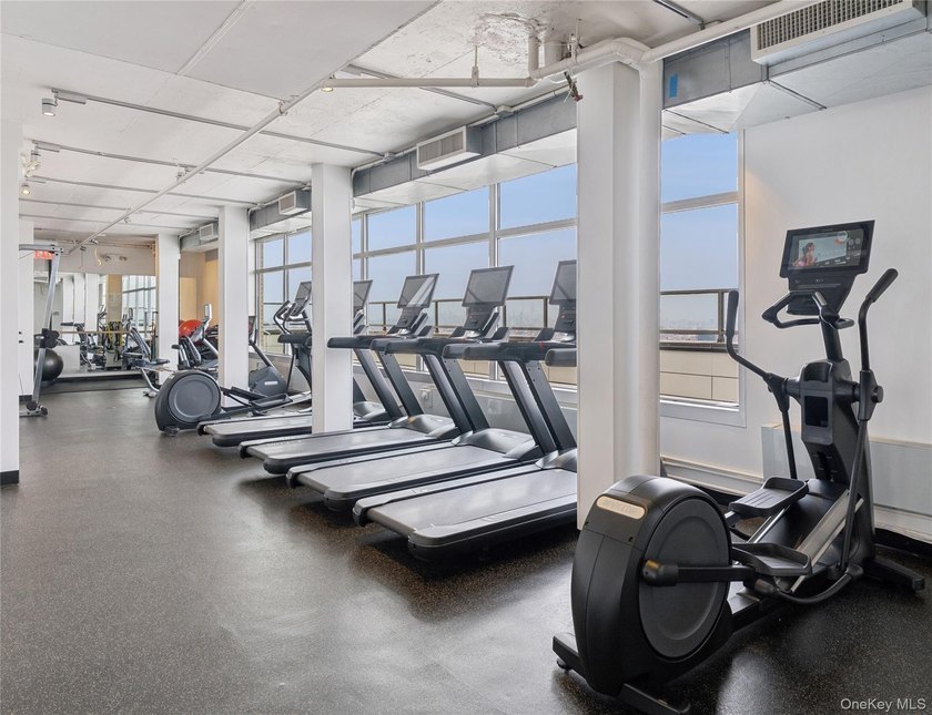 Stunning south views await you in this Kennedy House high-floor - photo 21