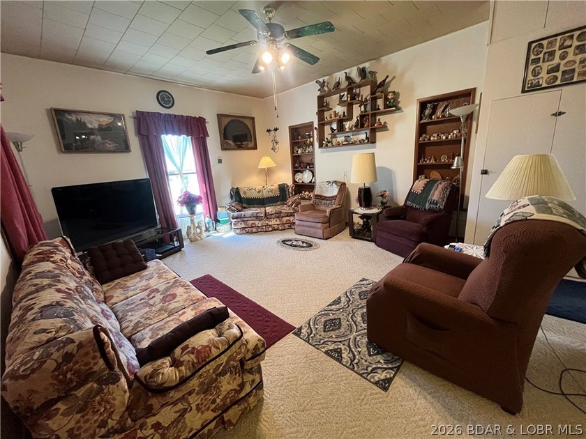 Live the best of both worlds-peaceful country living just - photo 26