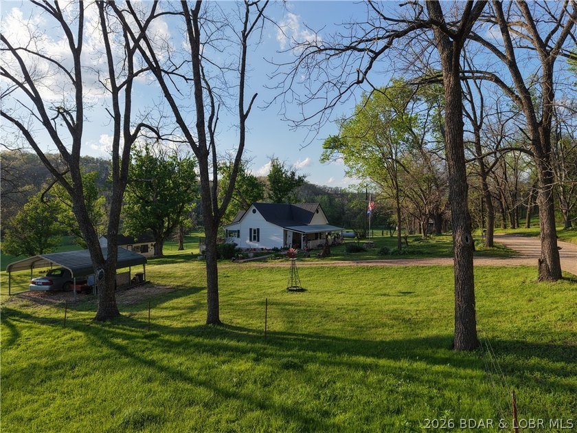 Live the best of both worlds-peaceful country living just - photo 34