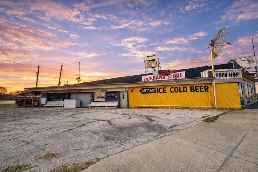 A Rare Find in the Heart of Corpus Christi! Located at the - photo 14