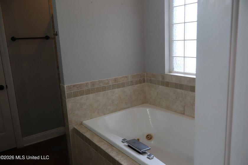 SELLER WILL PAY $5,000.00 TOWARD BUYERS CLOSING COST OR POINT - photo 30