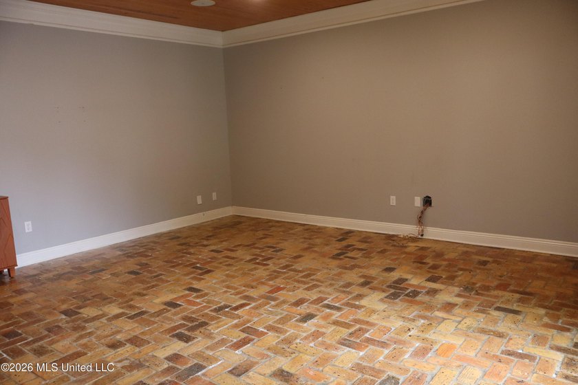 SELLER WILL PAY $5,000.00 TOWARD BUYERS CLOSING COST OR POINT - photo 40