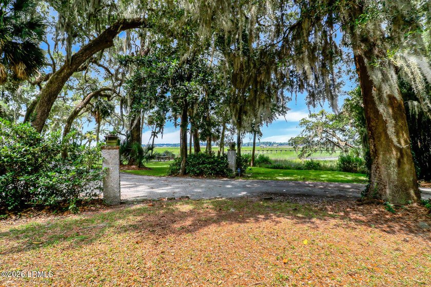 Nestled on 1.48 private acres in the exclusive waterfront - photo 32