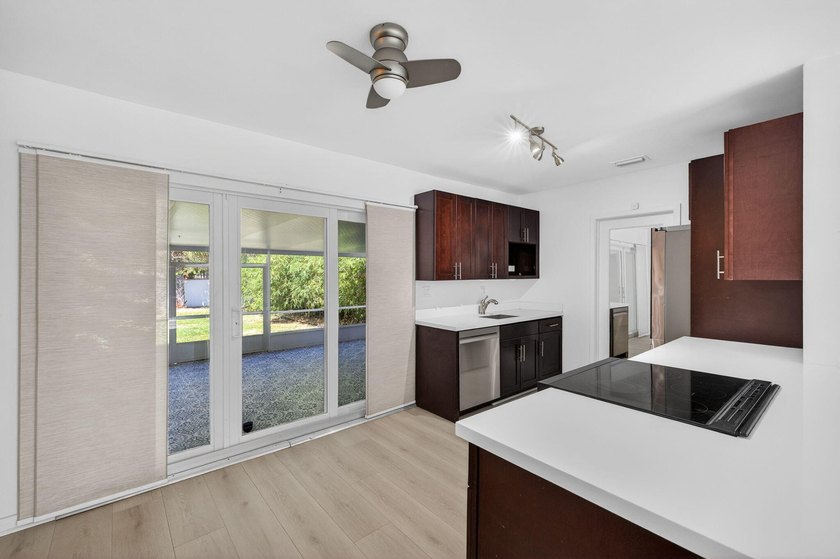 Remodeled 3/3 in the heart of Fat Village &amp; Sears Town - photo 21