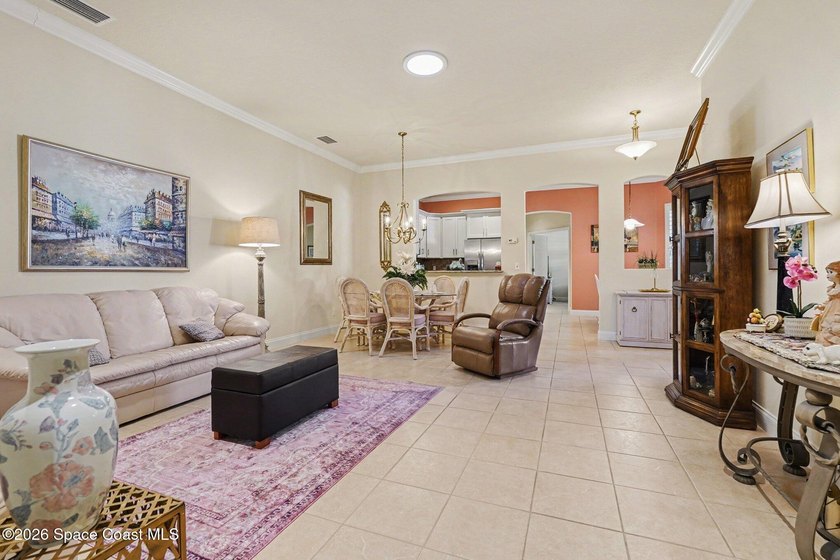 Welcome to Alamanda Key, a highly desirable 55+ gated community - photo 4