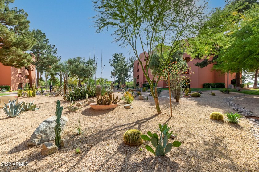 Your Oasis in Paradise, Look No Further! Located in the Tatum - photo 35