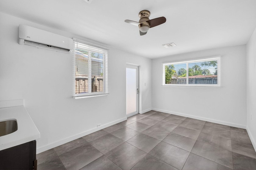 Remodeled 3/3 in the heart of Fat Village &amp; Sears Town - photo 35