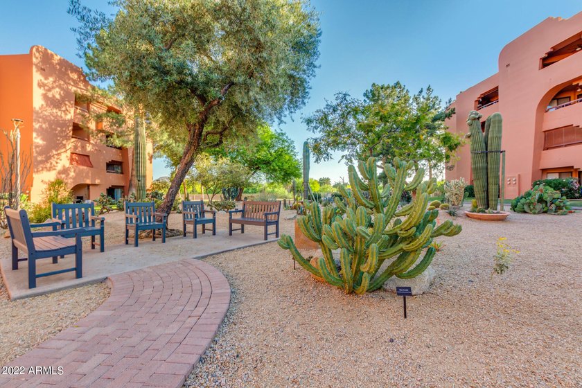 Your Oasis in Paradise, Look No Further! Located in the Tatum - photo 37