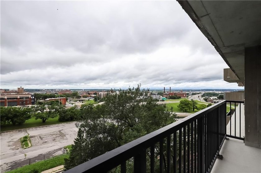Experience urban living at its finest in this stunning 2 - - photo 28