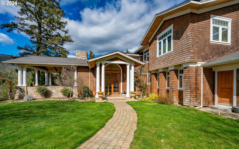 Welcome to Red Lily Vineyards, one of the most acclaimed - photo 30