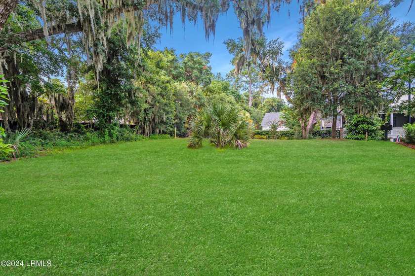 Located in the heart of downtown Beaufort, SC, 2 Creeks End Lane - photo 14