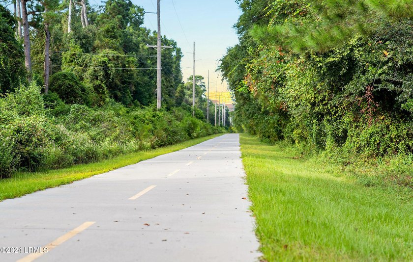 Located in the heart of downtown Beaufort, SC, 2 Creeks End Lane - photo 31
