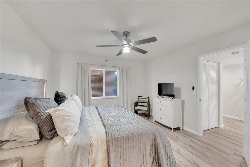 High-demand Jupiter Beach-area investment opportunity! This - photo 8