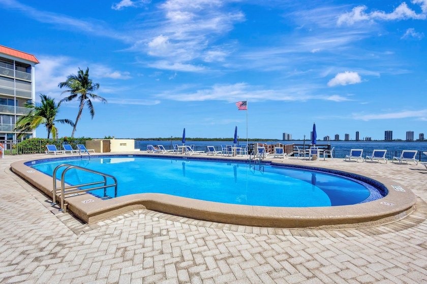 105 Paradise Harbour Blvd 307 - photo 25