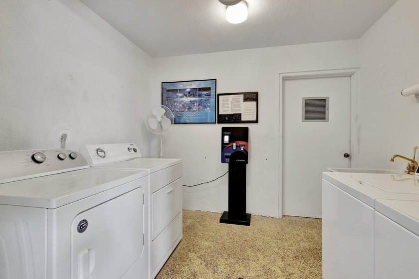 105 Paradise Harbour Blvd 307 - photo 29