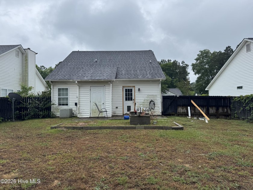 Welcome to 3571 Red Oak Drive in New Bern. This 2-bedroom - photo 11
