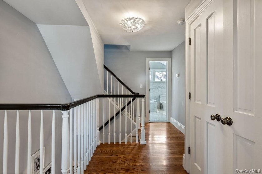 Move right into this beautiful Colonial on a tree-lined block in - photo 14