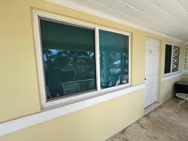 2 bedroom 1 bath. No age restrictions. 0.25 miles to the beach - photo 5