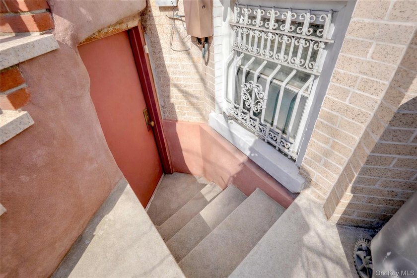 Welcome to 1431 Hancock Street, a prime Brooklyn multi-level - photo 33