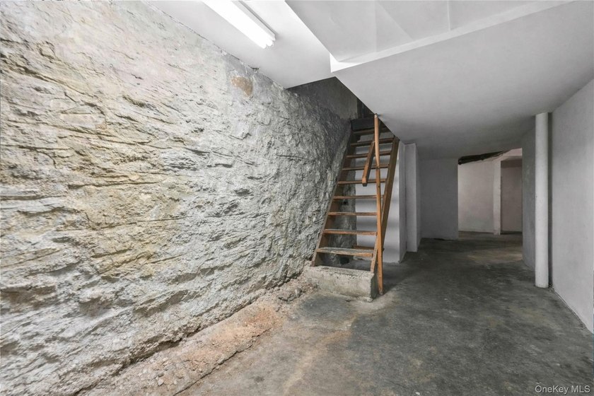 Welcome to 1431 Hancock Street, a prime Brooklyn multi-level - photo 39