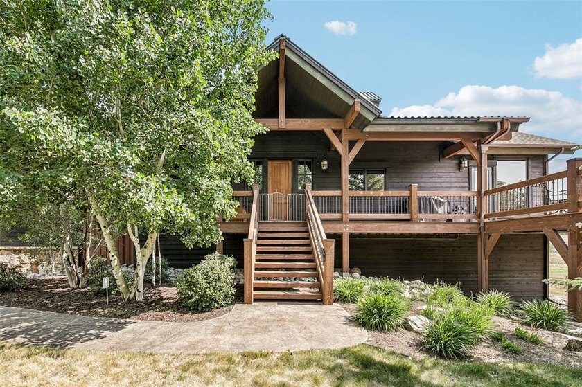 Premier location in Fox Valley at Three Peaks. This exceptional - photo 4