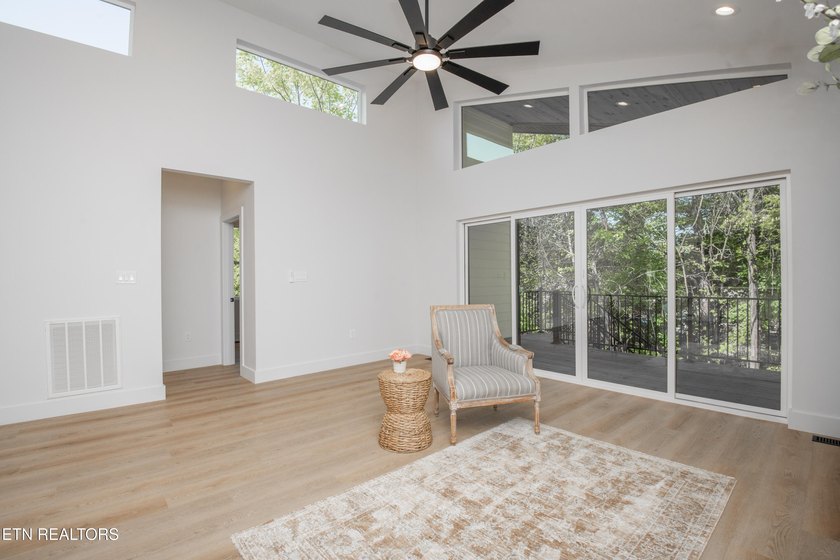 BUILDER OFFERING $10,000 in concessions for buyer expenses or - photo 29