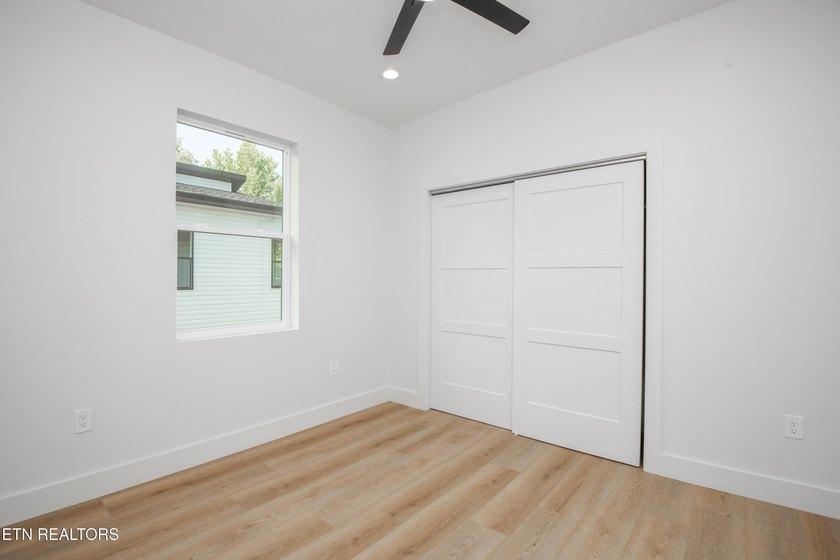 BUILDER OFFERING $10,000 in concessions for buyer expenses or - photo 46