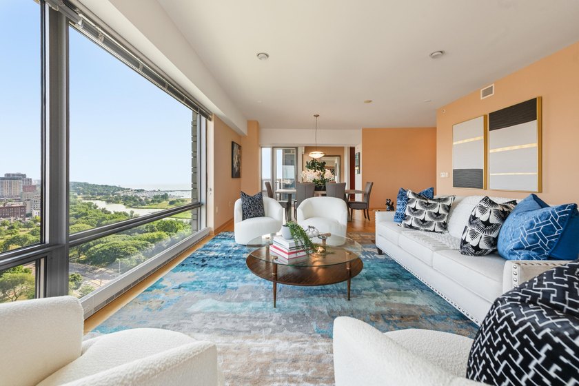 Experience luxury condo living at its finest in Kilbourn Tower - photo 2