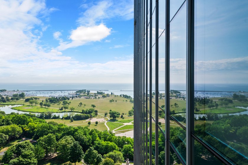Experience luxury condo living at its finest in Kilbourn Tower - photo 9