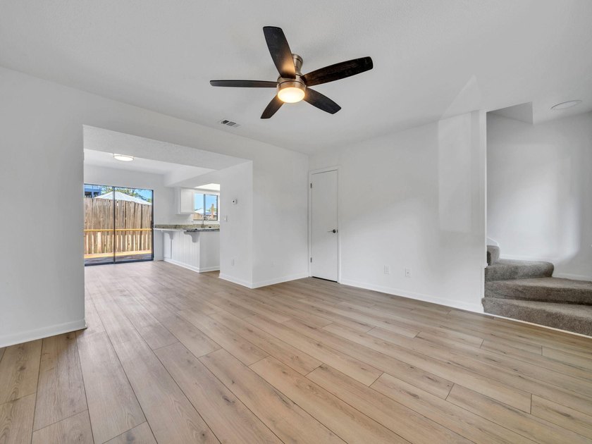 Renovated Buck Bayou water front unit with boat dock that hasn't - photo 32
