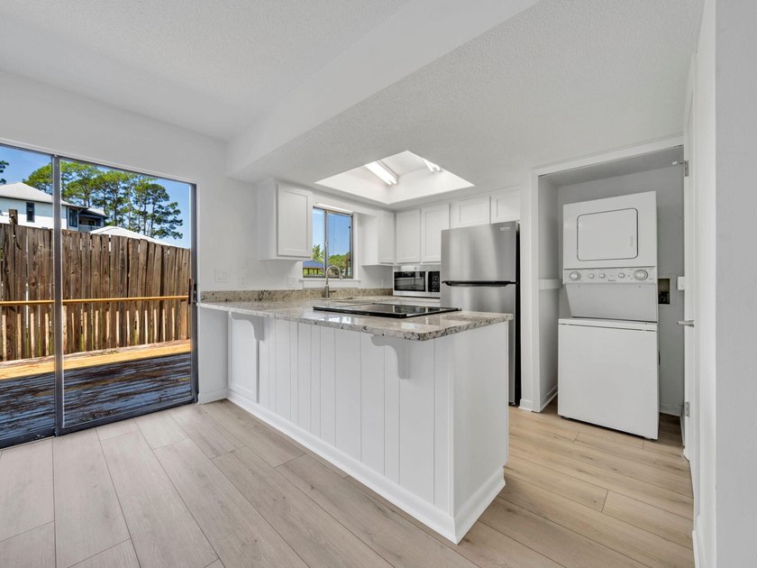 Renovated Buck Bayou water front unit with boat dock that hasn't - photo 36
