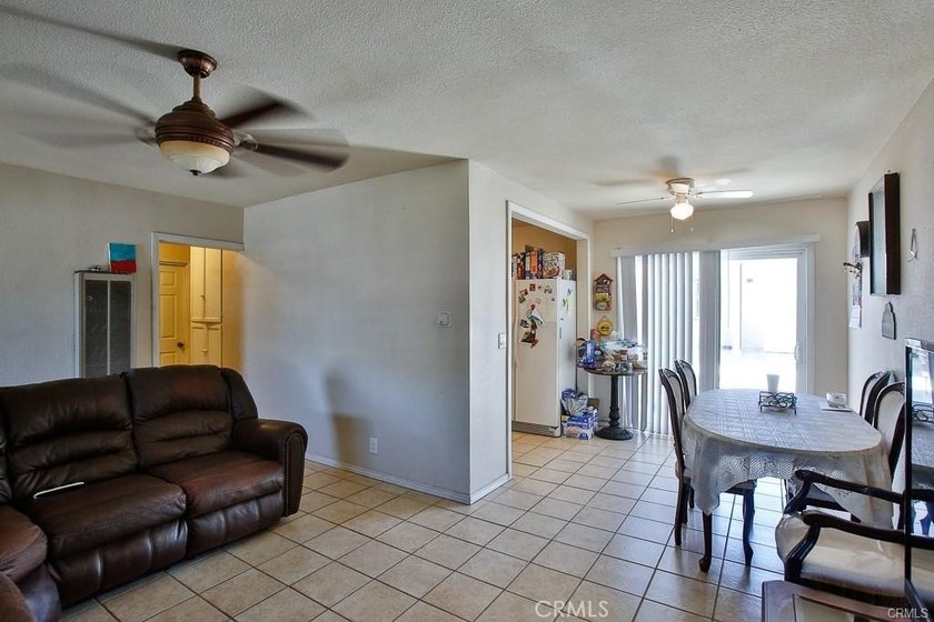Discover the Perfect Home in Santa Ana! Don't miss this - photo 15