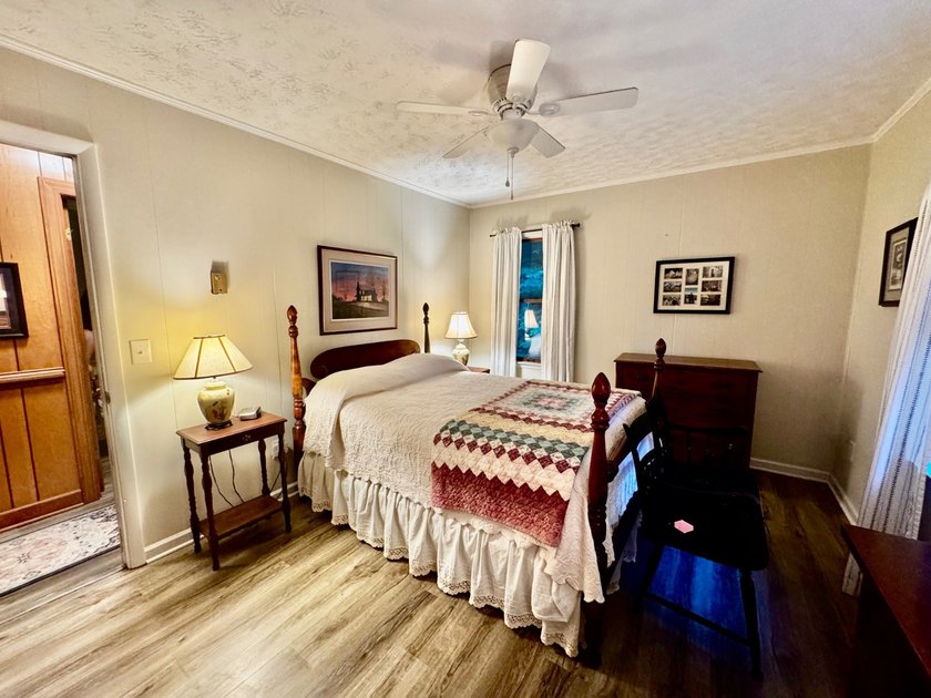 Escape to your own private retreat with this charming 2-bedroom - photo 21