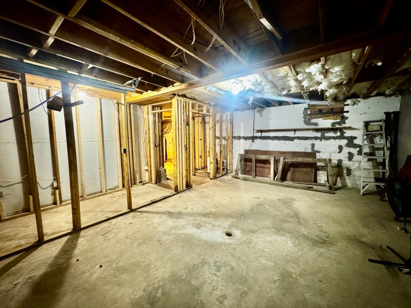 Escape to your own private retreat with this charming 2-bedroom - photo 24