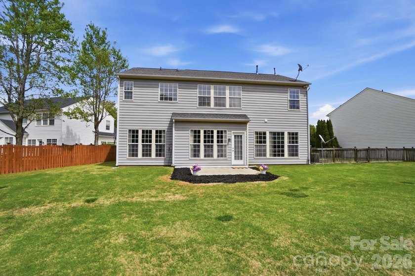 Best Value in Birkdale! Now offered at $590,000, this 4-bedroom - photo 4
