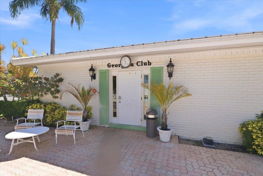 Charming 1 bed 1 1/2 bath 55+ co-op in Georgian Court Apts North - photo 27