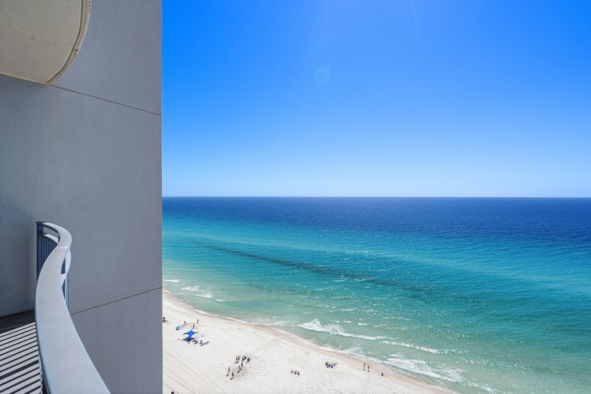 Experience the ultimate relaxing getaway at this beachfront - photo 33