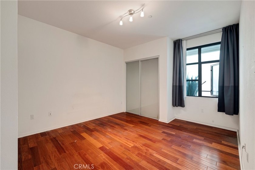 Discover the ultimate in downtown luxury living at LIVE 426-an - photo 33