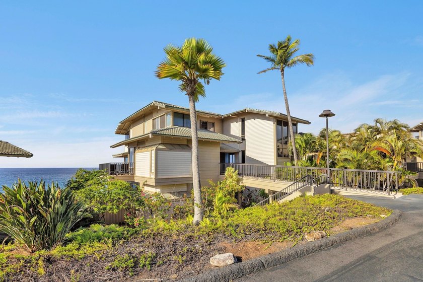 WOW! The Kapalua Bay Villa you have been waiting for can now be - photo 35