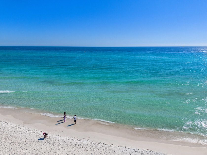 Experience the ultimate relaxing getaway at this beachfront - photo 38