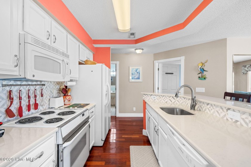 Welcome home to this beautifully maintained top-floor condo in - photo 9
