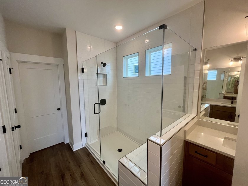 Fall in love with the Raleigh by Eastwood Homes, thoughtful - photo 14