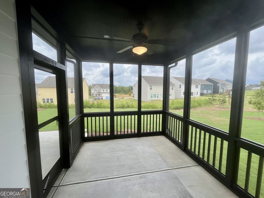 Fall in love with the Raleigh by Eastwood Homes, thoughtful - photo 21