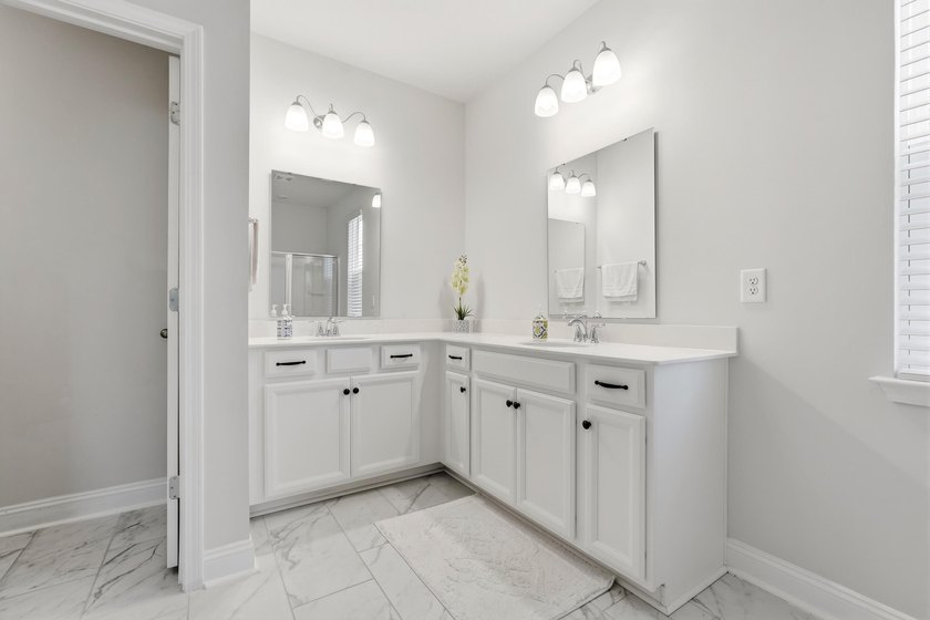 Built in 2023 and located in the popular community of The Parks - photo 18