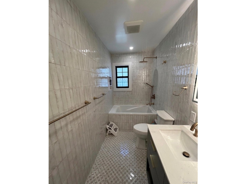 Welcome to this stunning completely detached, gut-renovated - photo 20