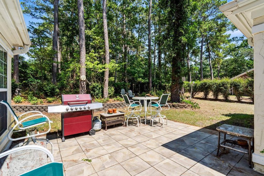 Located in the highly sought-after River Hills Golf &amp; Country - photo 25