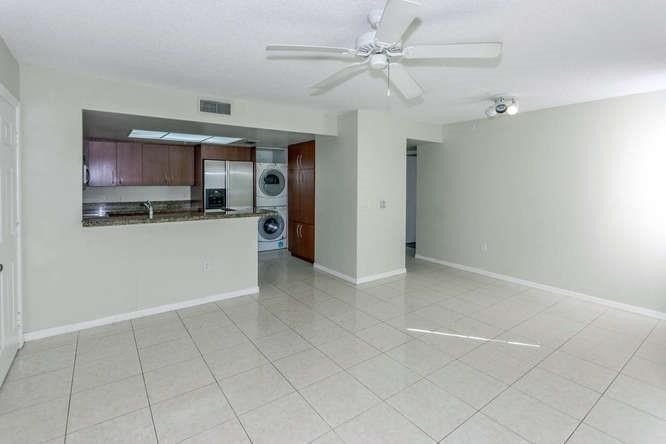 Beautiful unit in a unique resort style community of Grand Isles - photo 3