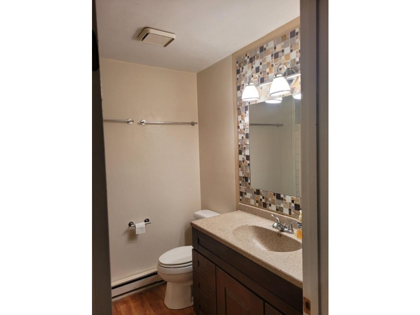 Great starter home on 2.7 acres in the popular Winchester- - photo 11