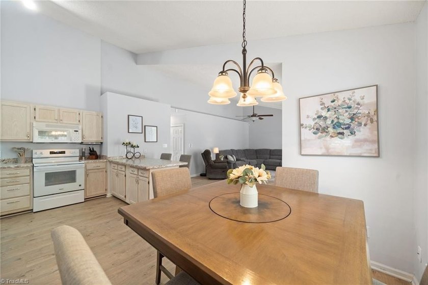 Enjoy effortless one-level living at Carmel by the Lake - photo 11